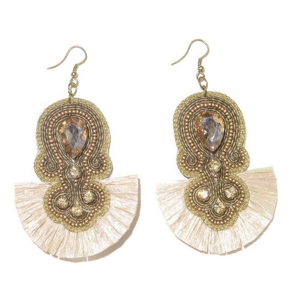 🌹Black and Golden Thread in Goldtone - Picture 2 of 4